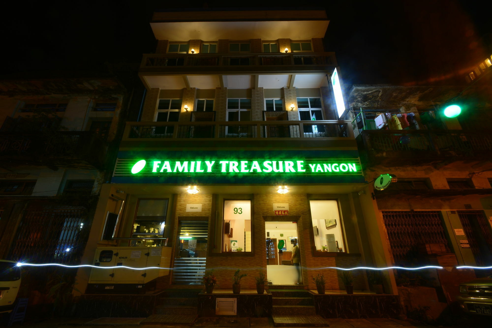 Family Treasure Yangon Exterior foto